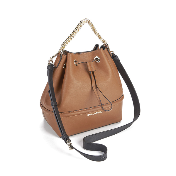 11229319-1284369028260806