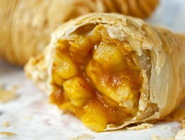 curry-puff_800x605_crop_640x484_46d3f8ae8f